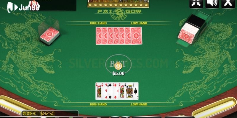 chien-thuat-choi-pai-gow-poker-khi-doc-vi-doi-thu 