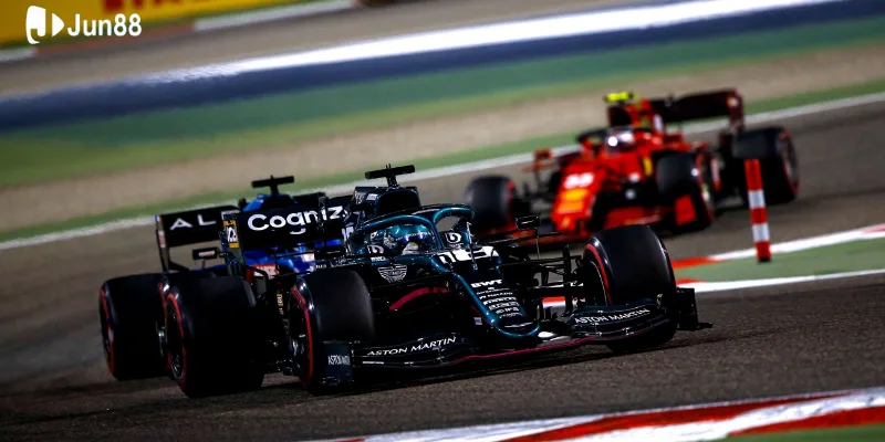 bi-quyet-cuoc-dua-xe-nghien-cuu-lich-su-va-phong-do-cua-moi-tay-dua